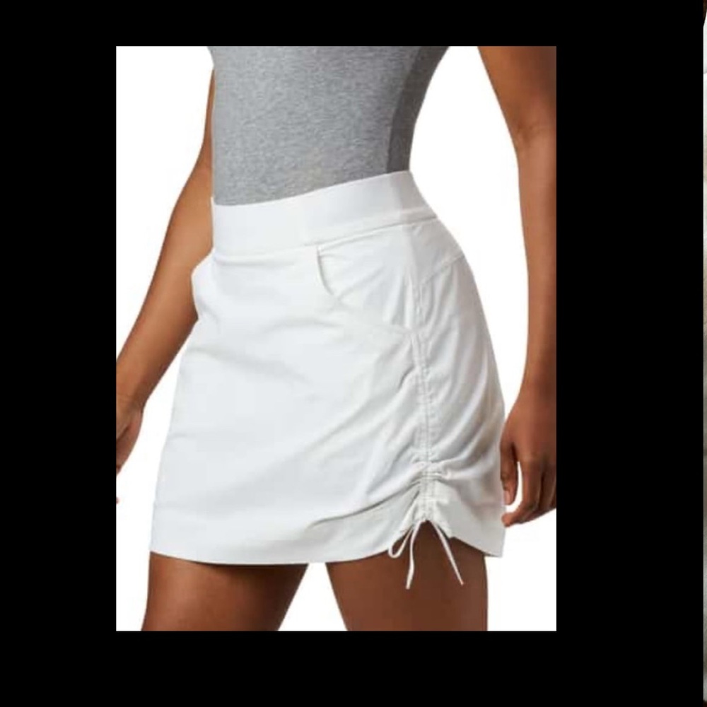 Columbia White Ruched Skort